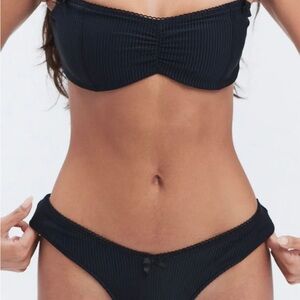 Frankie’s Bikini limited Lila ribbed black bikini set. W/ Medium, never worn.